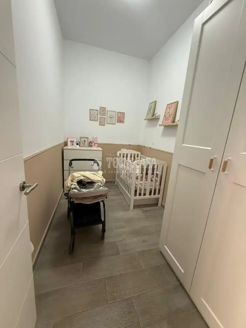 Flat for sale in Sevilla  with Air Conditioner