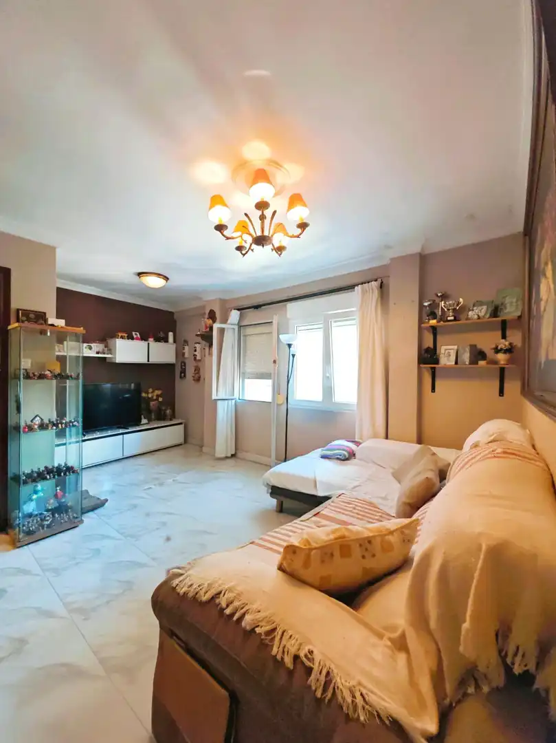 Sala d'estar de Pis en venda en Cádiz