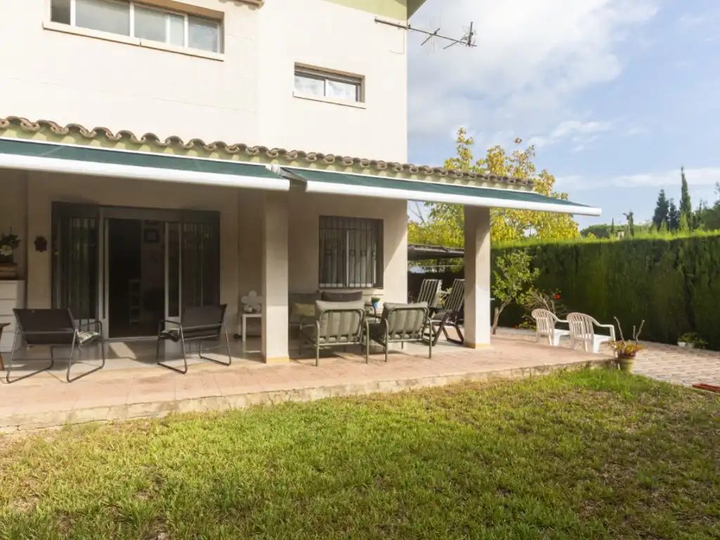 Chalet con terraza en venta en Calle Sigalero, imagen 4