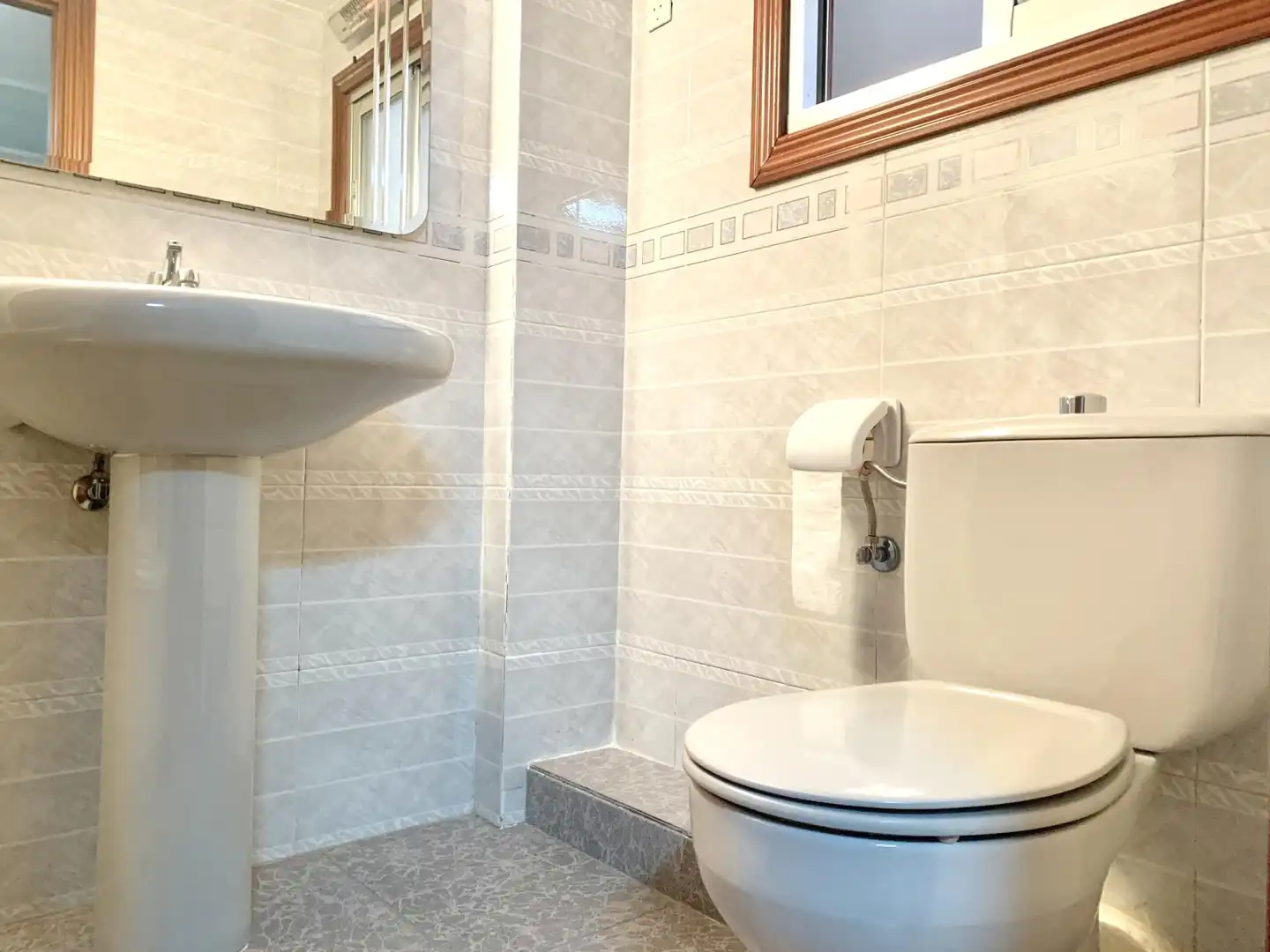 Baño de Casa adosada de alquiler en Alcobendas con Aire acondicionado, Calefacción y Terraza