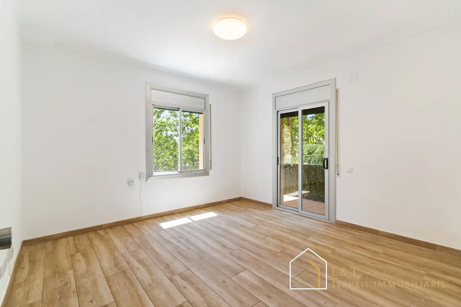 Habitación de Piso en venta en Barcelona con Calefacción, Horno y Balcón