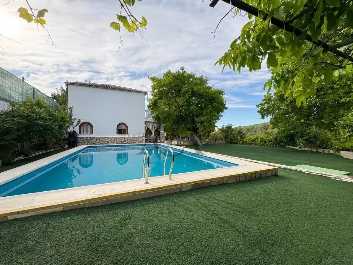 Schwimmbecken von Haus oder Chalet zum Verkauf in Lucena mit Privatgarten, Abstellraum und Schwimmbad