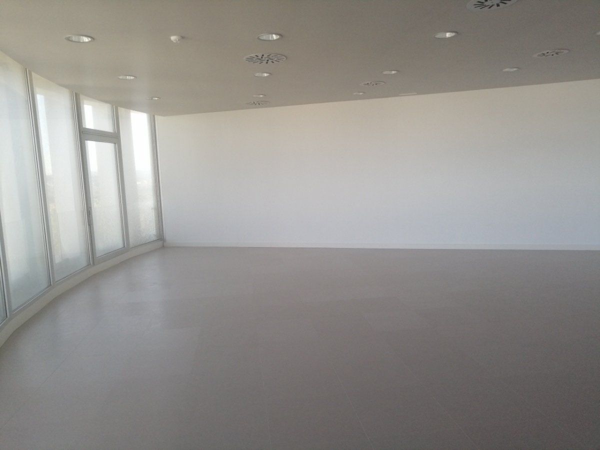 Office for sale in Los Barrios  with Air Conditioner