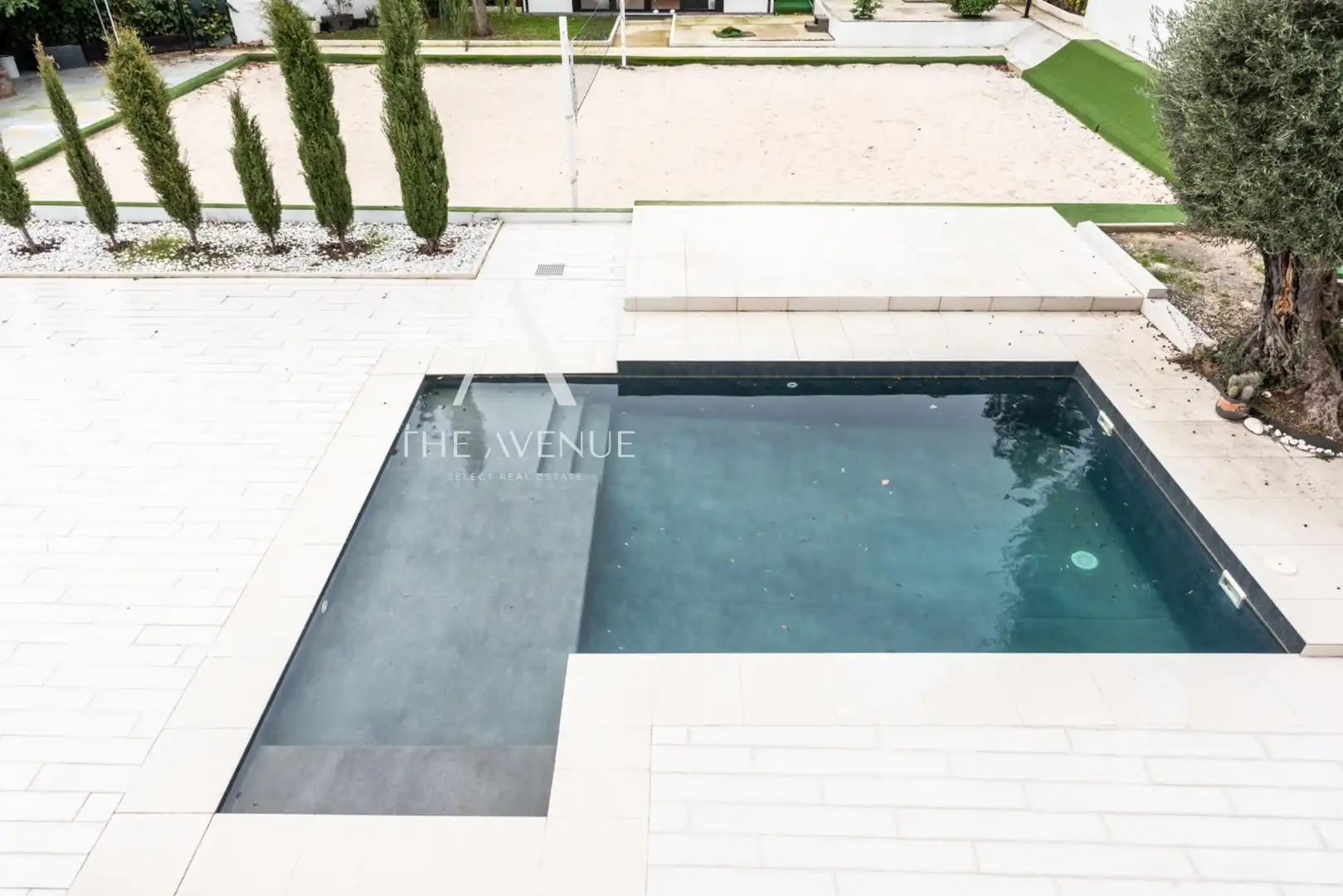 Piscina de Casa o xalet en venda en La Moraleja amb Aire condicionat, Calefacció i Jardí privat
