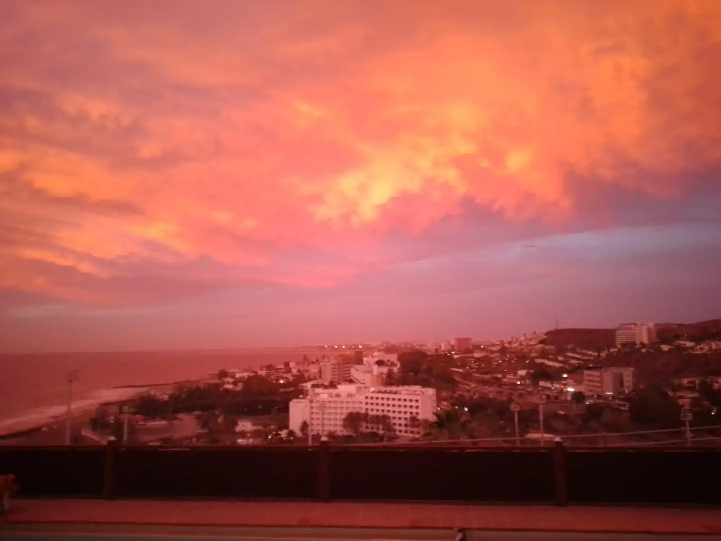 Vista exterior de Àtic de lloguer en San Bartolomé de Tirajana amb Moblat i Balcó