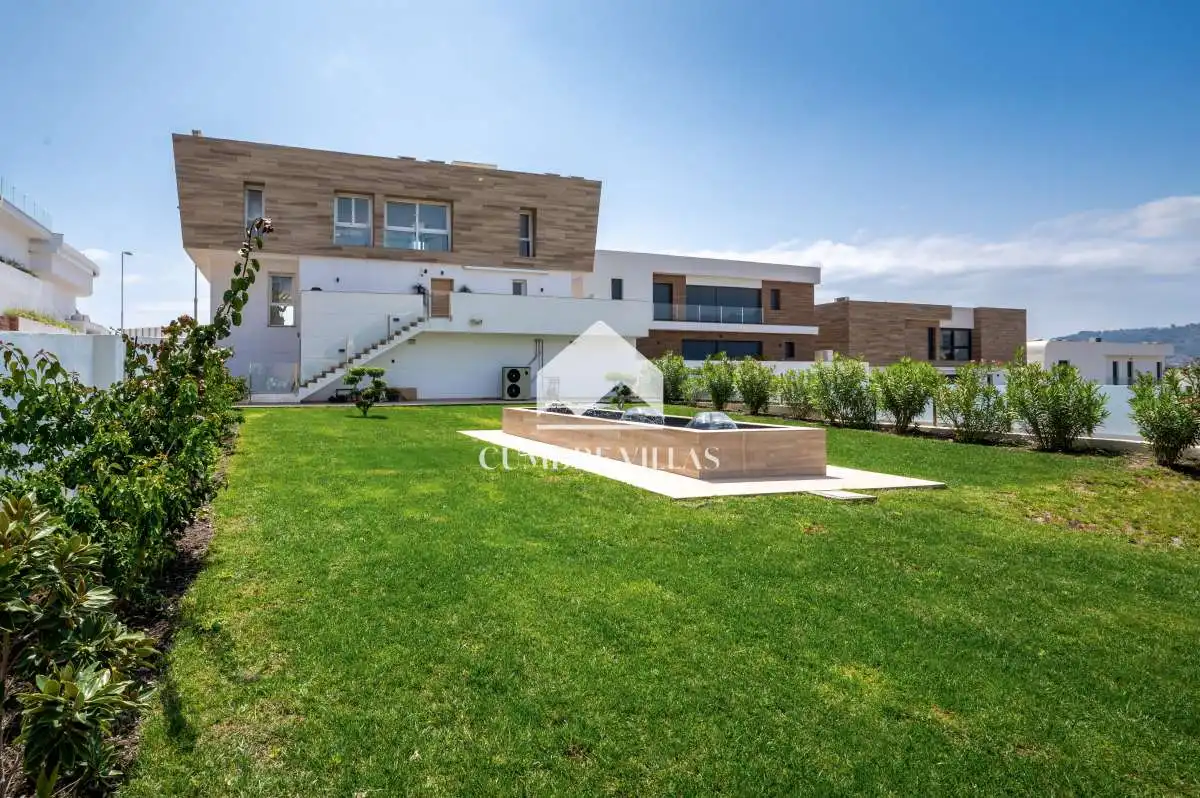 Casa o chalet en venta en Almuñécar con Jardín privado, Terraza y Trastero