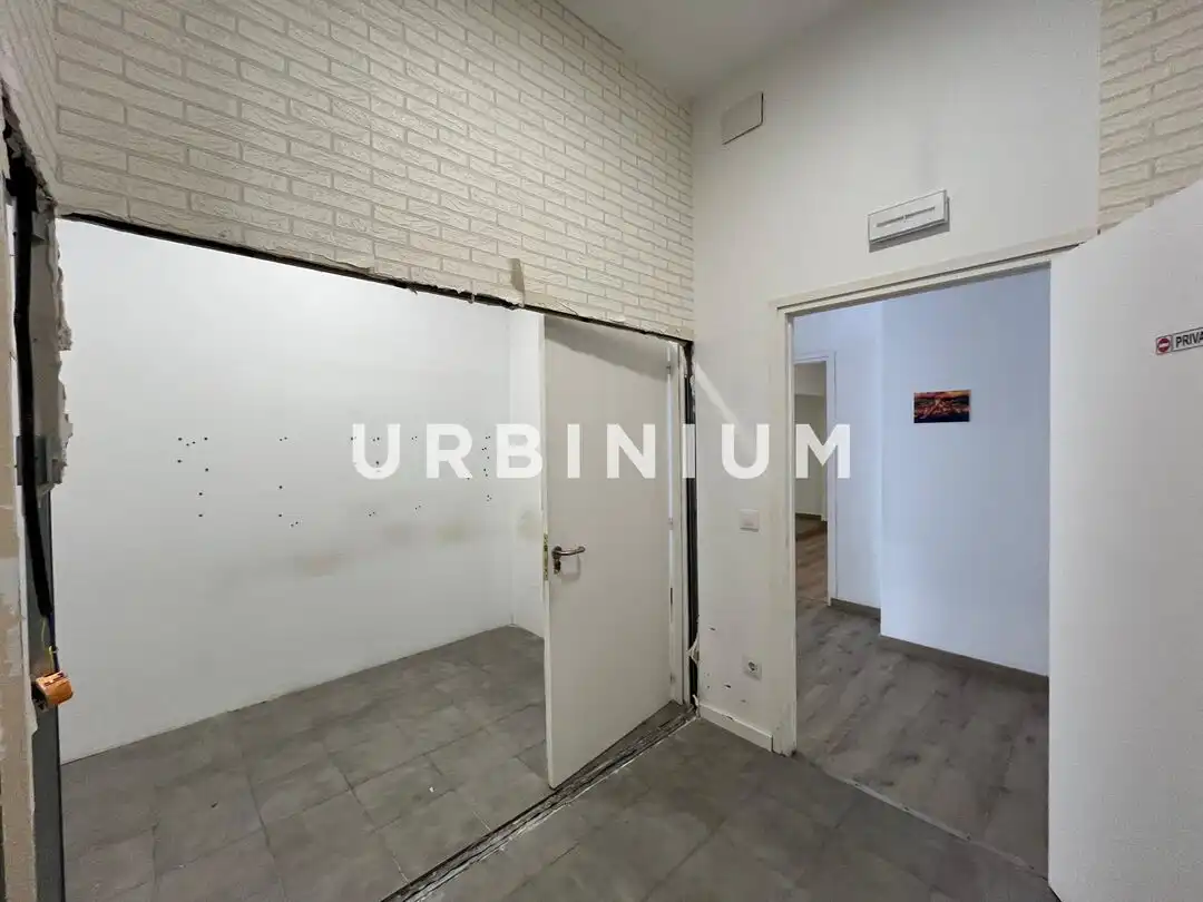 Local comercial en venda a Carrer del Riu Freser, imagen 5