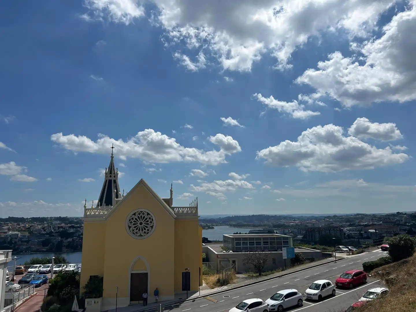 Vista exterior de Dúplex en venda en A Coruña Capital  amb Aire condicionat, Calefacció i Piscina comunitària