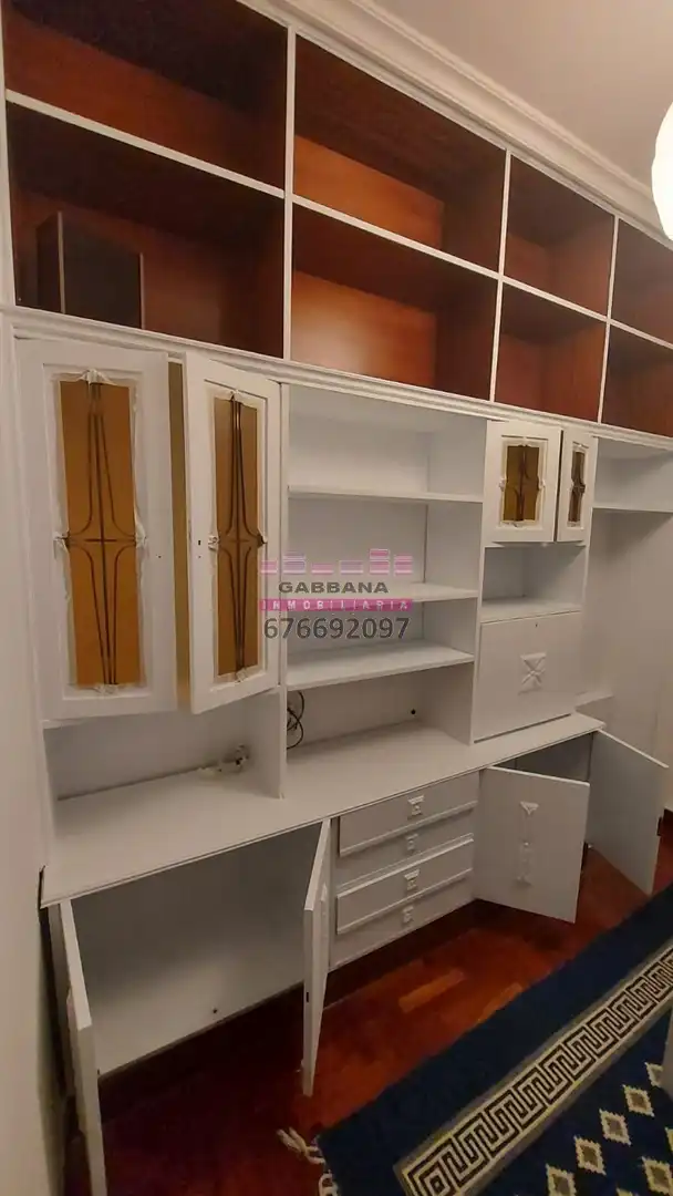 Pis de lloguer en Vigo  amb Calefacció, Parquet i Moblat
