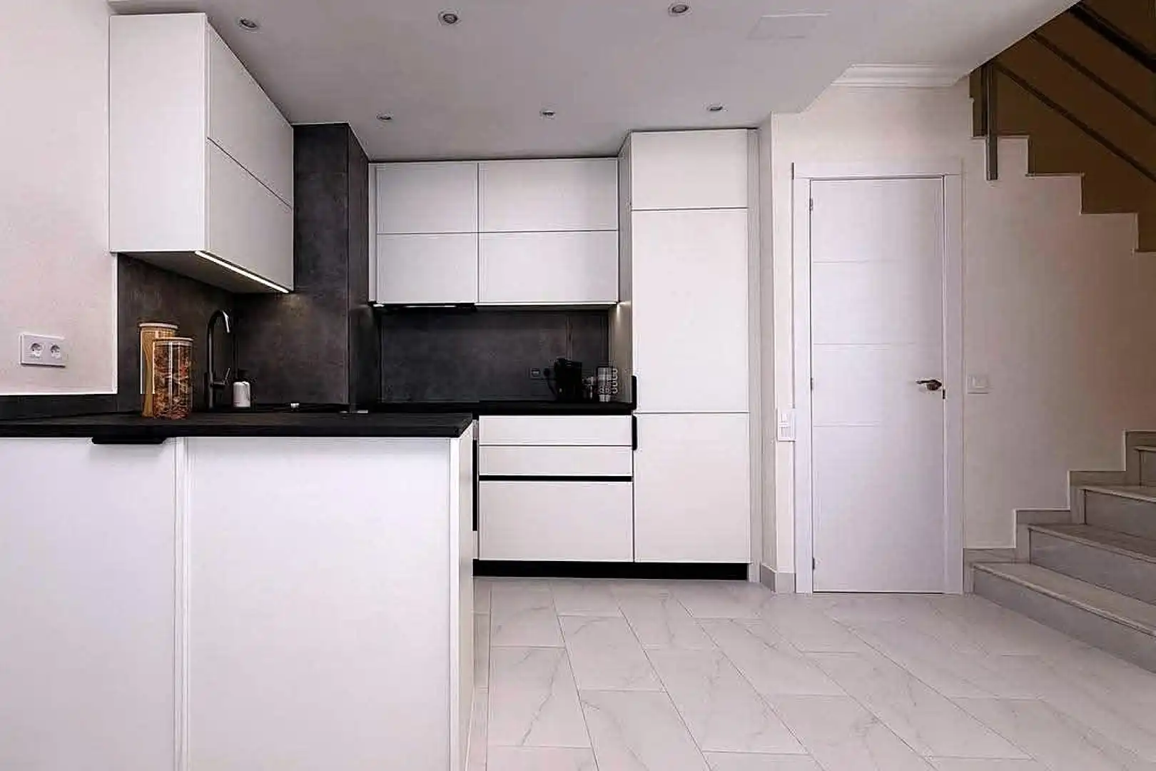 Adosado con terraza en venta en Calle C. Luxemburgo 4, imagen 8