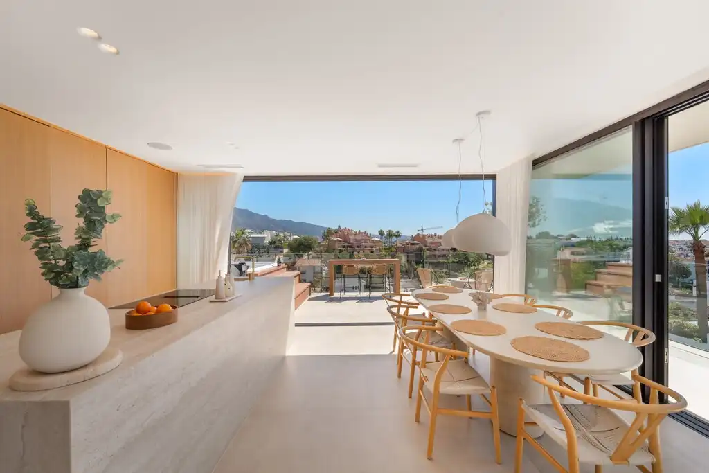 Chalet con piscina en venta en Nueva Andalucía, imagen 8