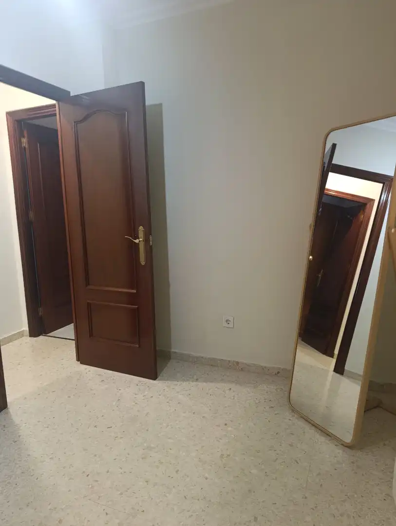 Bedroom of Flat for rent in Arco Norte - Avda. España