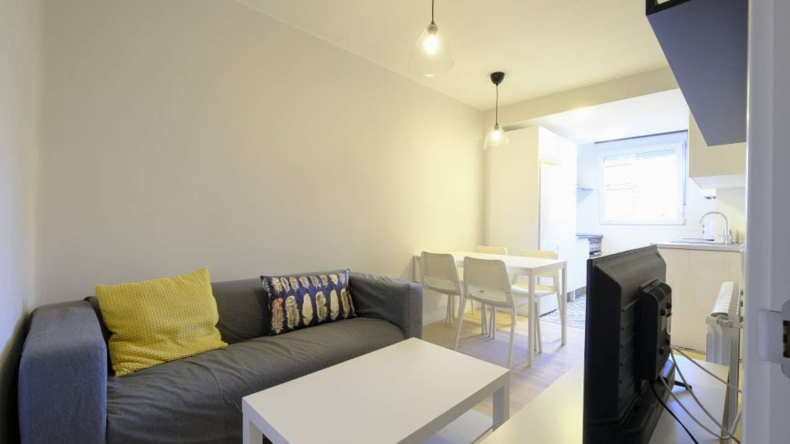 Living room of Apartment to share in  Madrid Capital  with Air Conditioner, Heating and Terrace