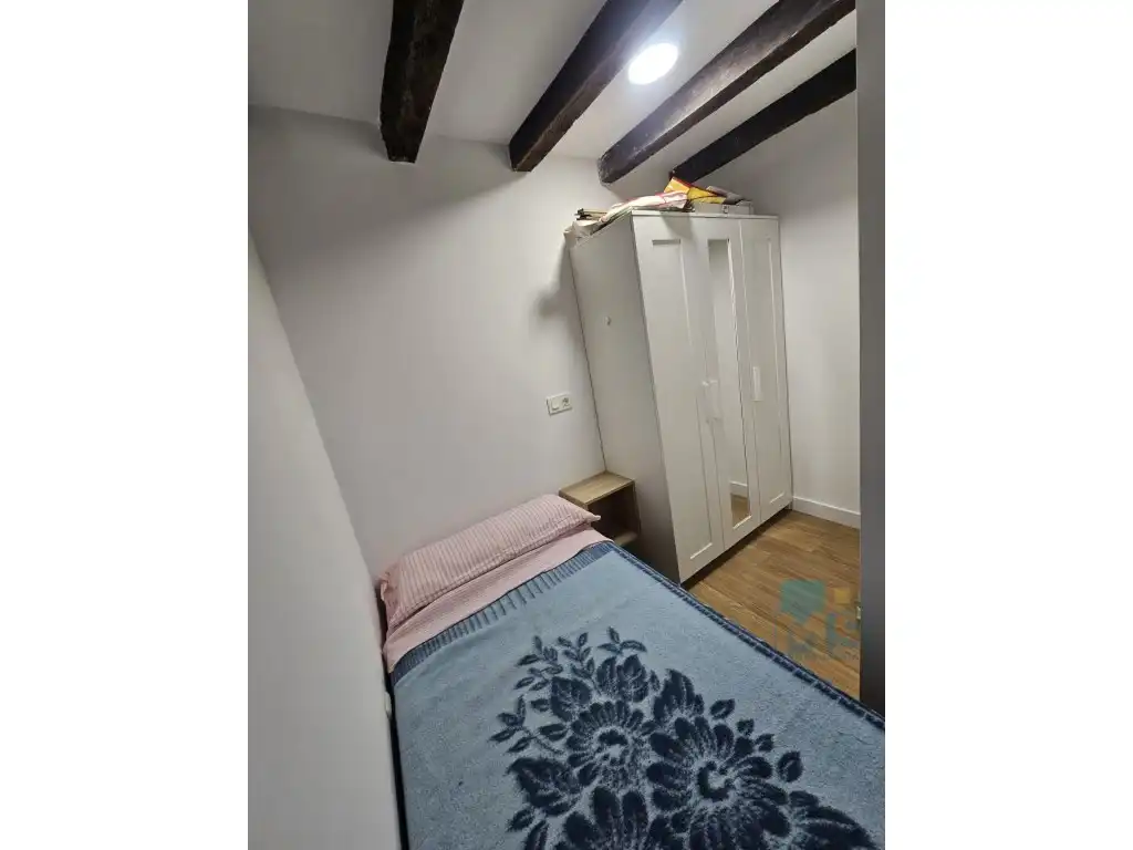 Bedroom of Flat for sale in Errenteria