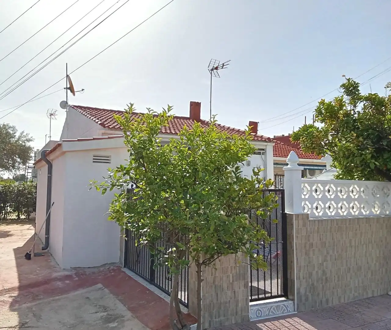 Exterior view of Houses for sale in Torrevieja  with Air Conditioner, Private garden and Furnished