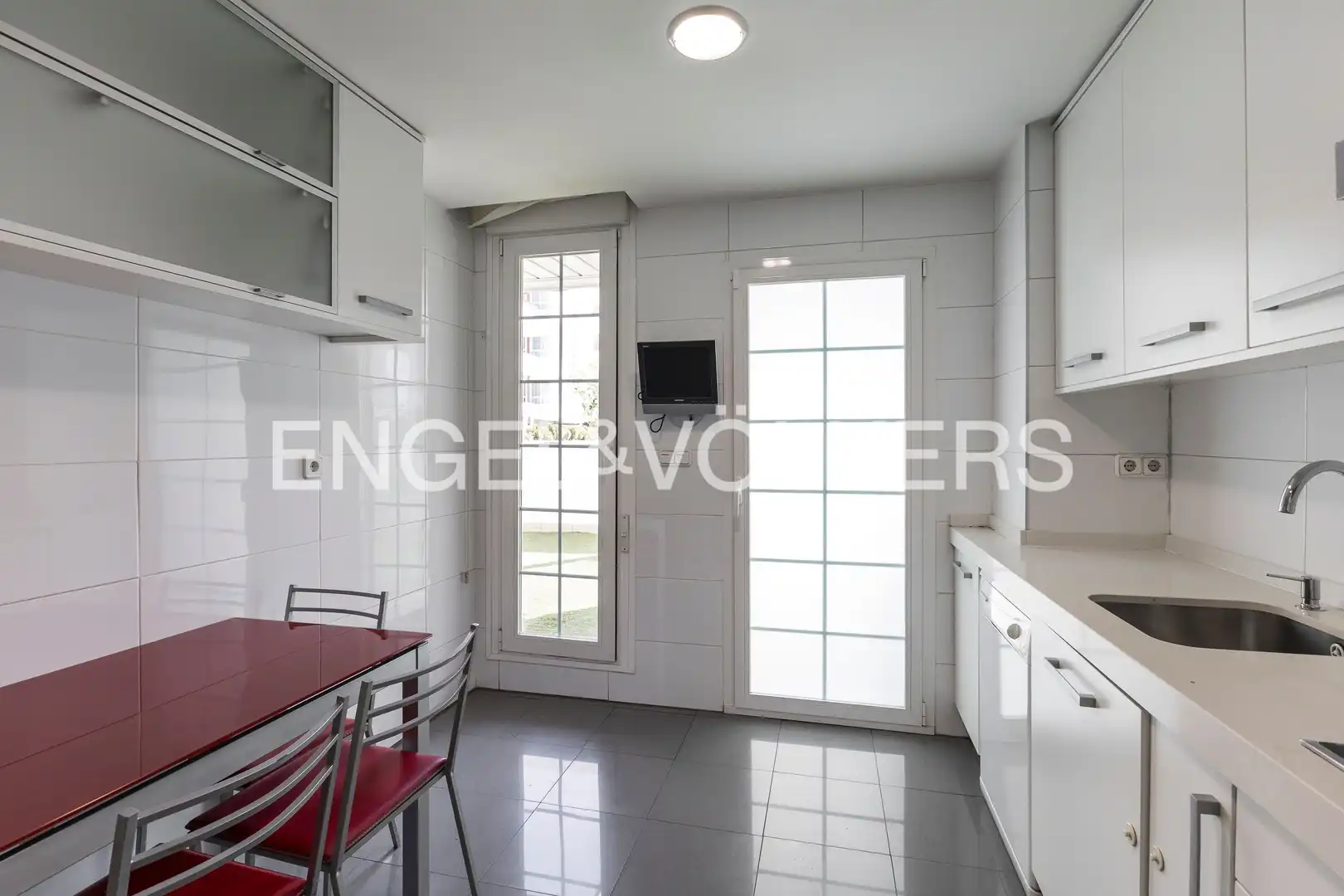 Cocina de Piso en venta en Madrid con Aire acondicionado, Calefacción y Jardín privado