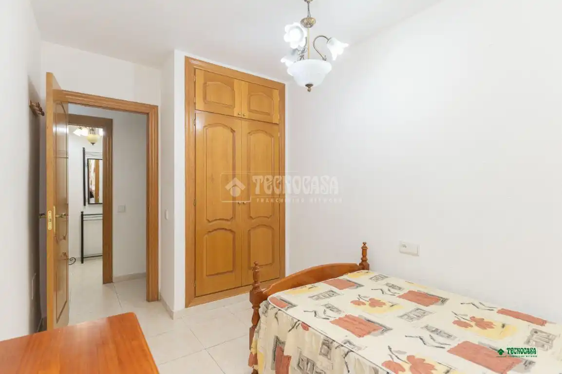 Habitación de Piso en venta en Almería con Trastero