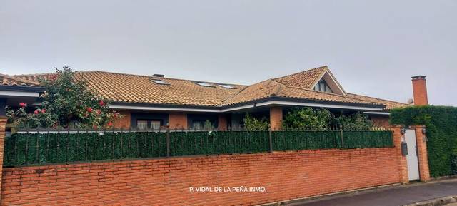 Casa-chalet en Venta en Arce