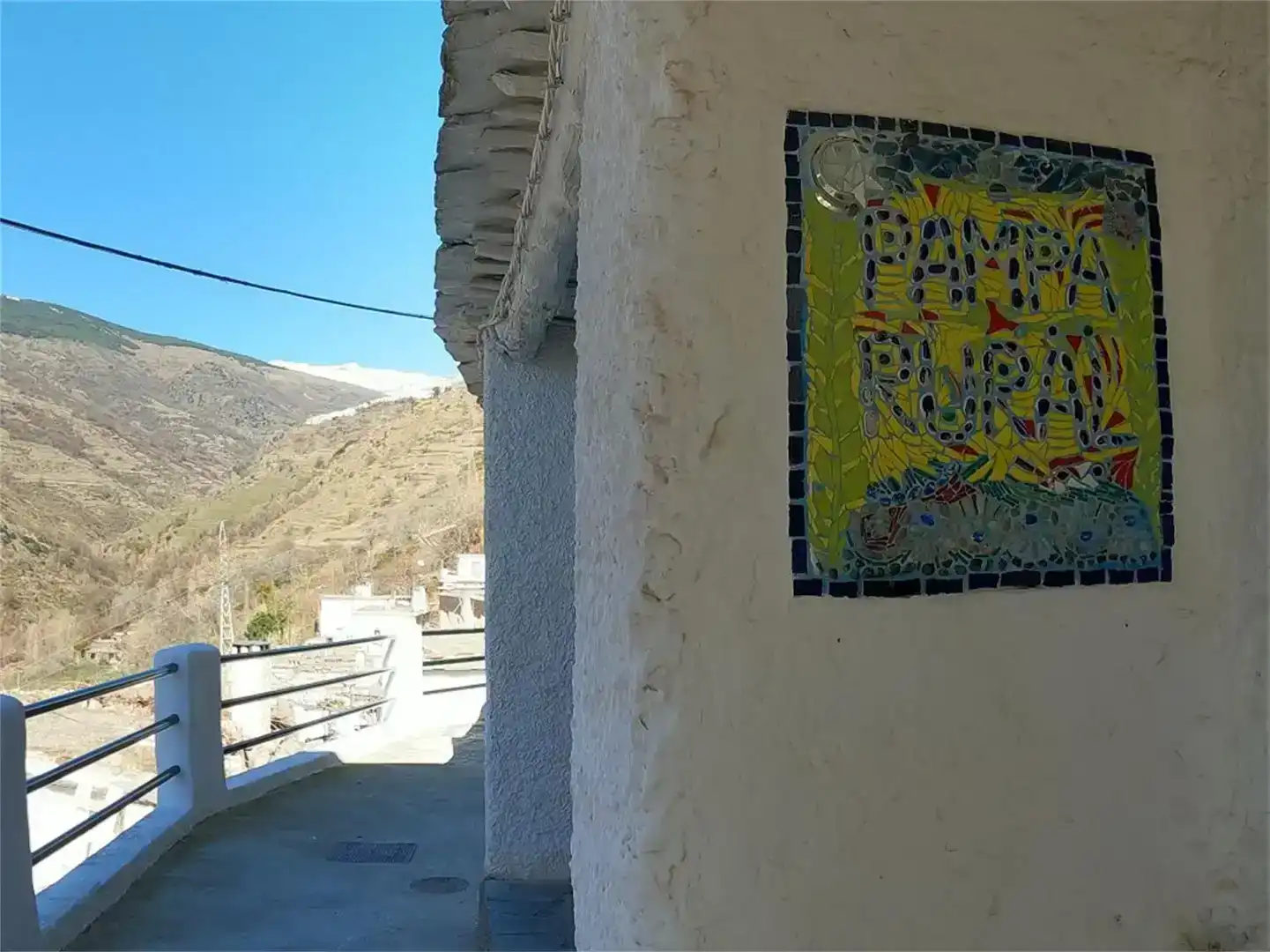 Vista exterior de Casa o chalet en venta en Pampaneira con Aire acondicionado y Balcón