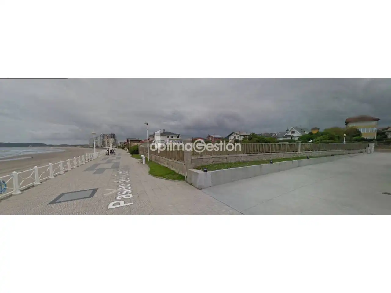 Residencial en venda en Castrillón