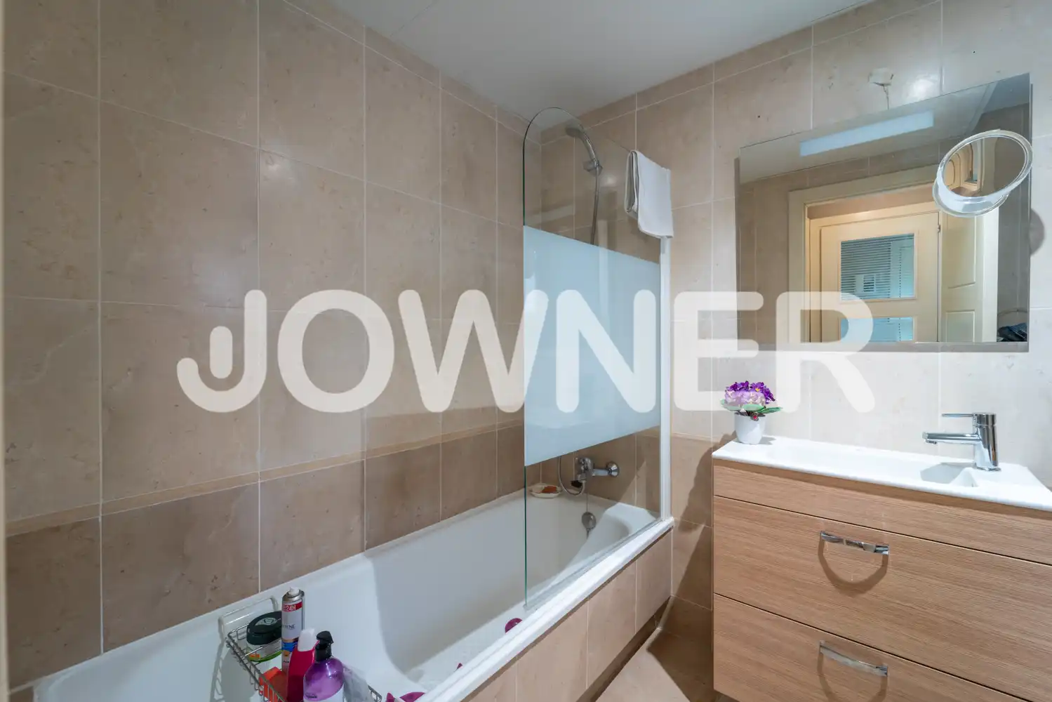 Bathroom of Flat for rent in Madrid  with Air Conditioner, Heating and Terrace