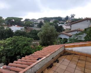 Vista exterior de Casa o xalet en venda en Dosrius amb Jardí privat i Terrassa