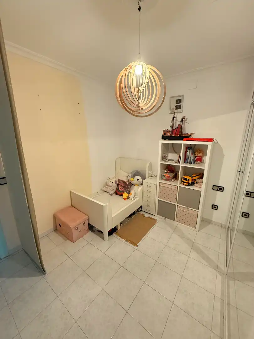 Habitación de Casa adosada en venta en Camas