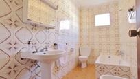 Bathroom of House or chalet for sale in Albal  with Storage room