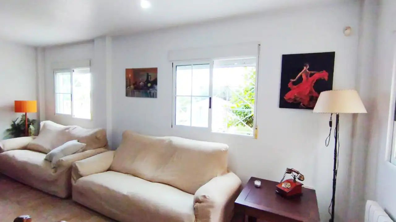 Sala d'estar de Casa o xalet en venda en Torrevieja amb Piscina