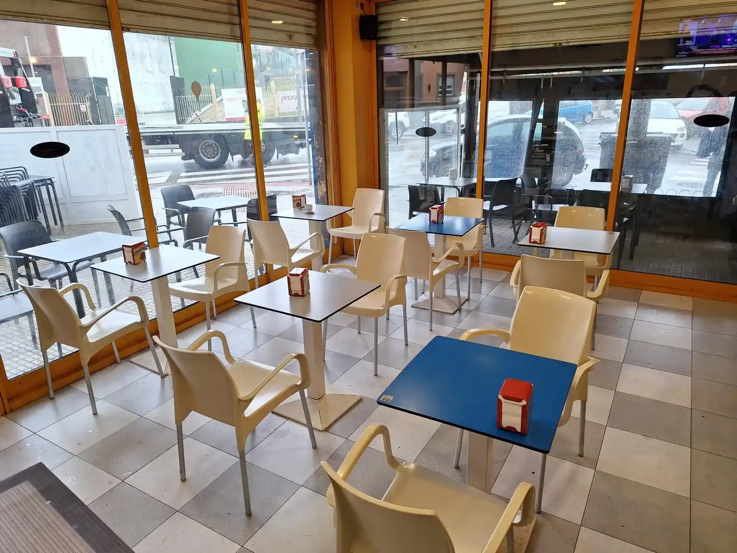 Local comercial en alquiler en Centro Urbano