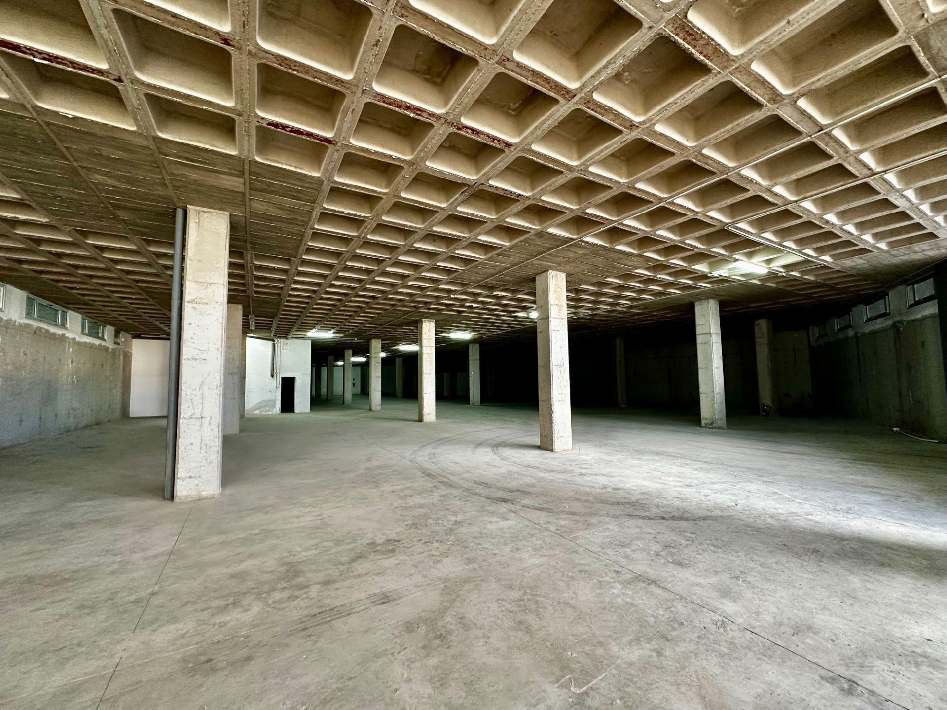 Nave industrial en venta en Acorán, Suroeste