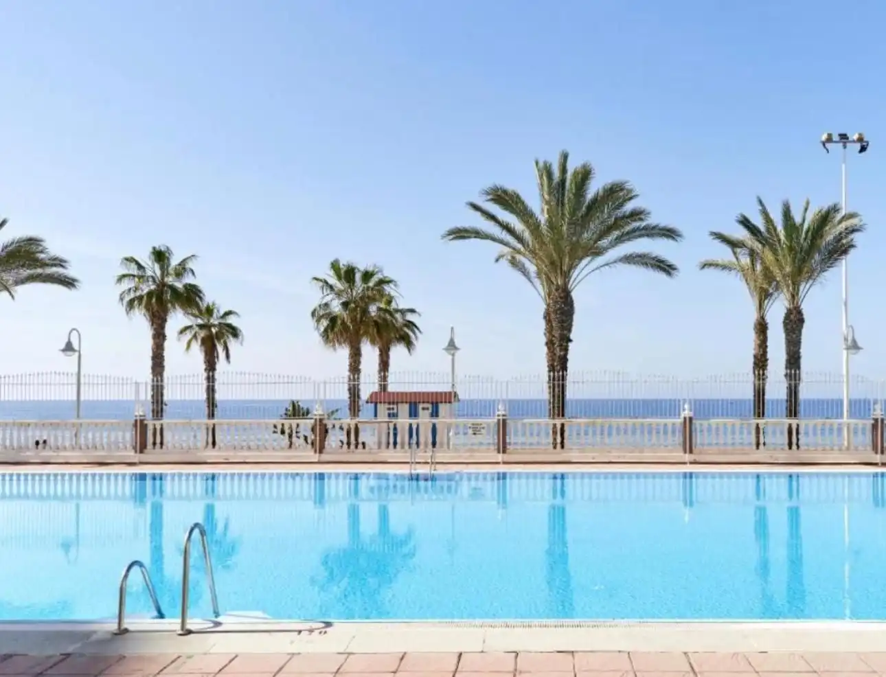 Apartments for rent in Urbanizacion Urbanización Pueblo Nuevo, Algarrobo Costa