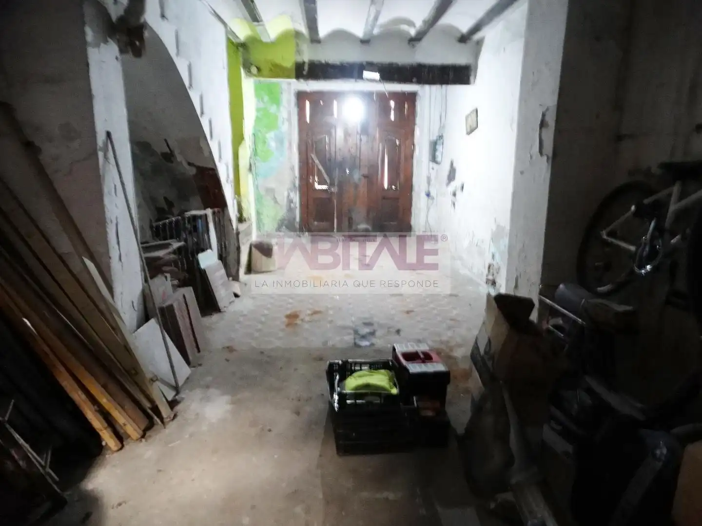 Casa adosada en venda en Xàtiva amb Traster