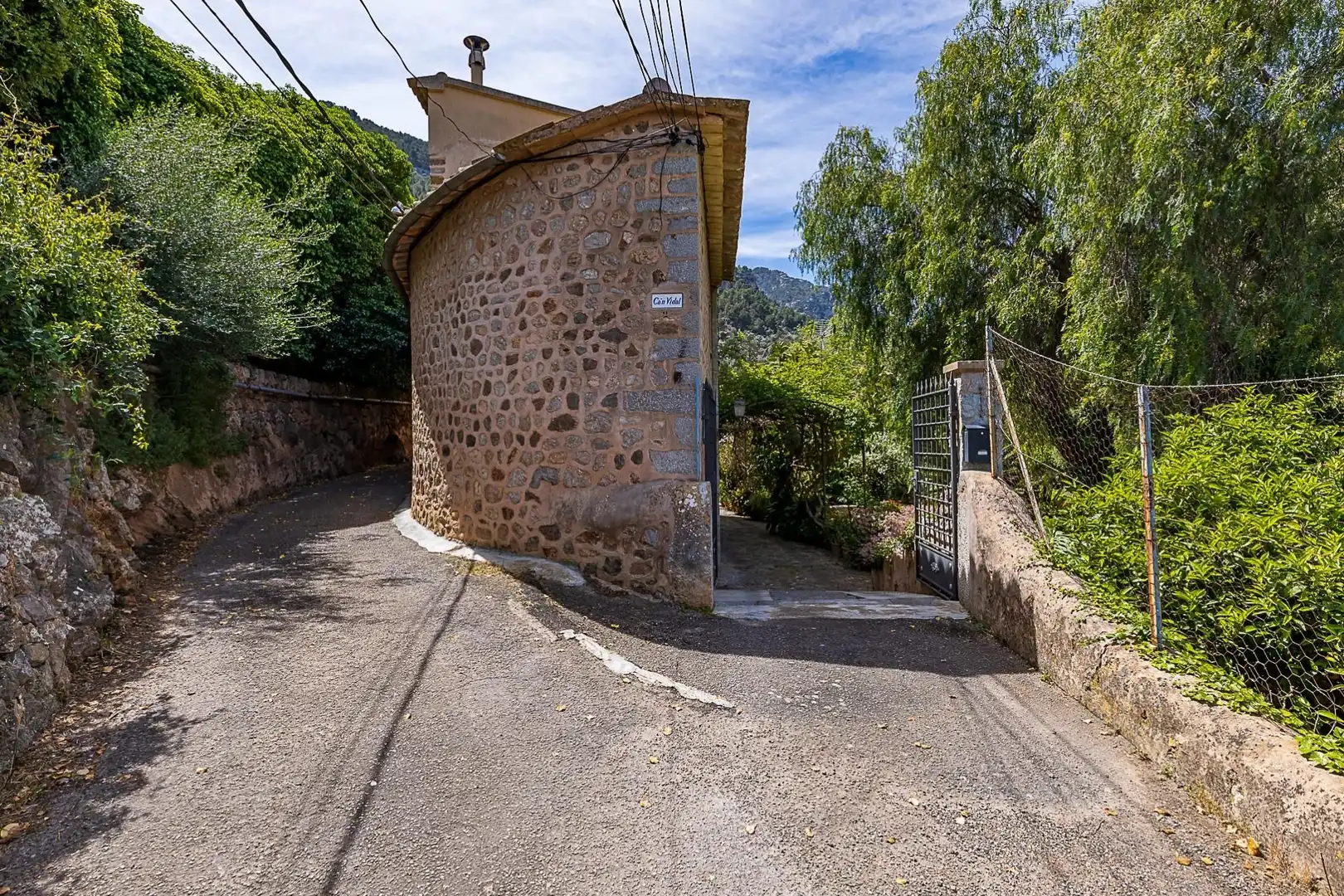 Vista exterior de Finca rústica en venda en Sóller amb Terrassa