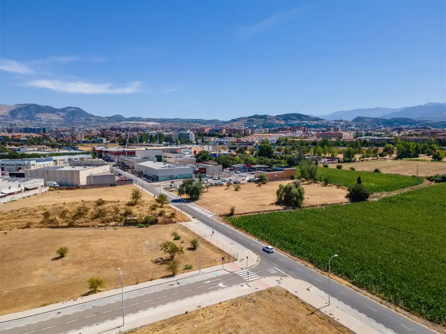 Piso en venta en Granada con Jardín privado y Piscina