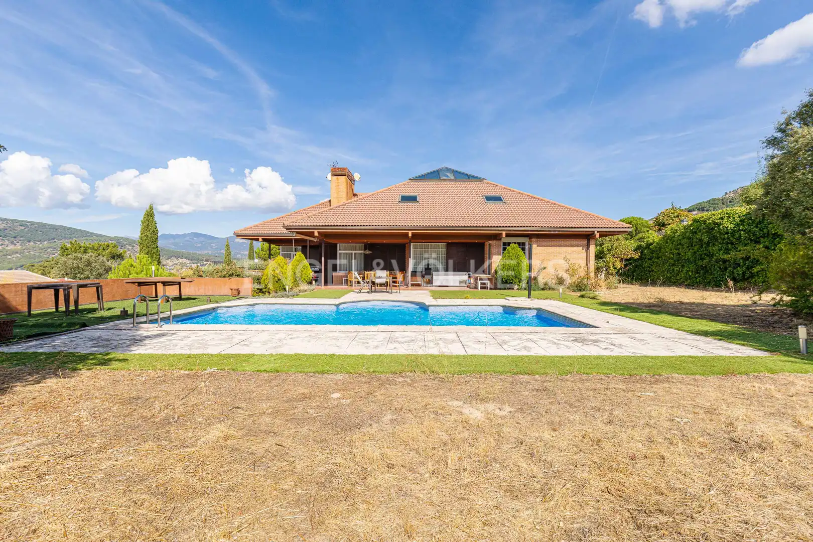 Jardí de Casa o xalet en venda en Collado Villalba amb Aire condicionat, Calefacció i Jardí privat