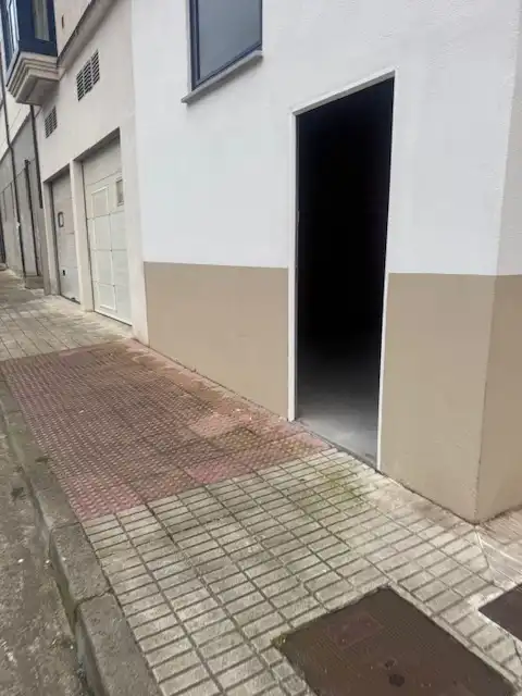 Locale commerciale in affitto a Avenida Suaron, imagen 4