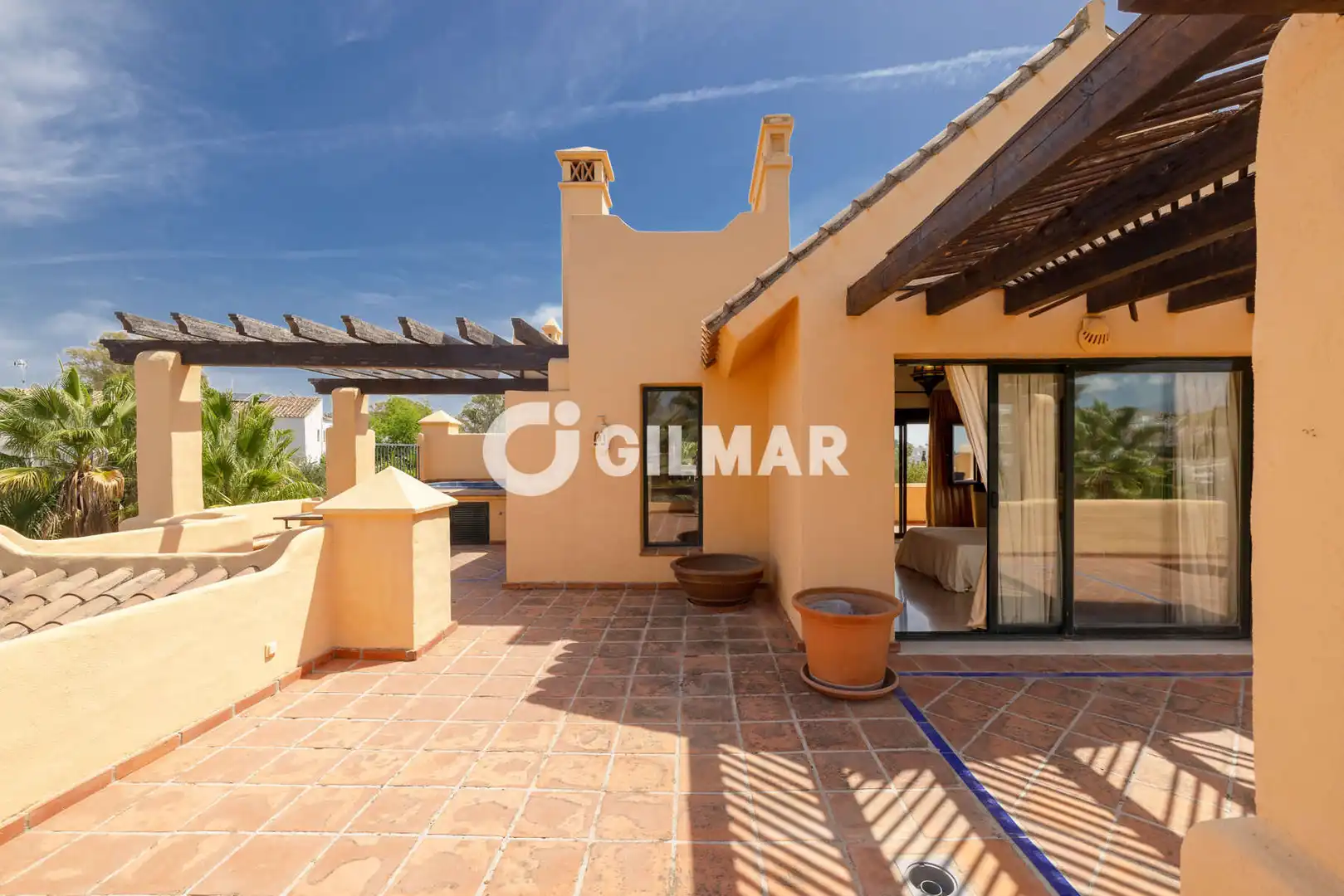 Jardí de Dúplex en venda en Estepona amb Calefacció, Jardí privat i Traster