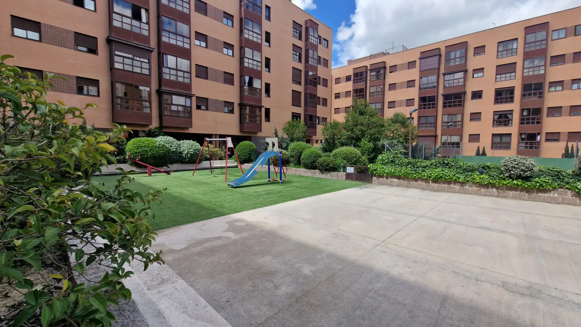 Apartamento de alquiler en Calle de Deyanira, 59, Rejas