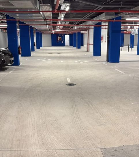 Foto 2 von Garage zur Miete in Los Guindos - Parque Mediterráneo - Santa Paula, Málaga Capital