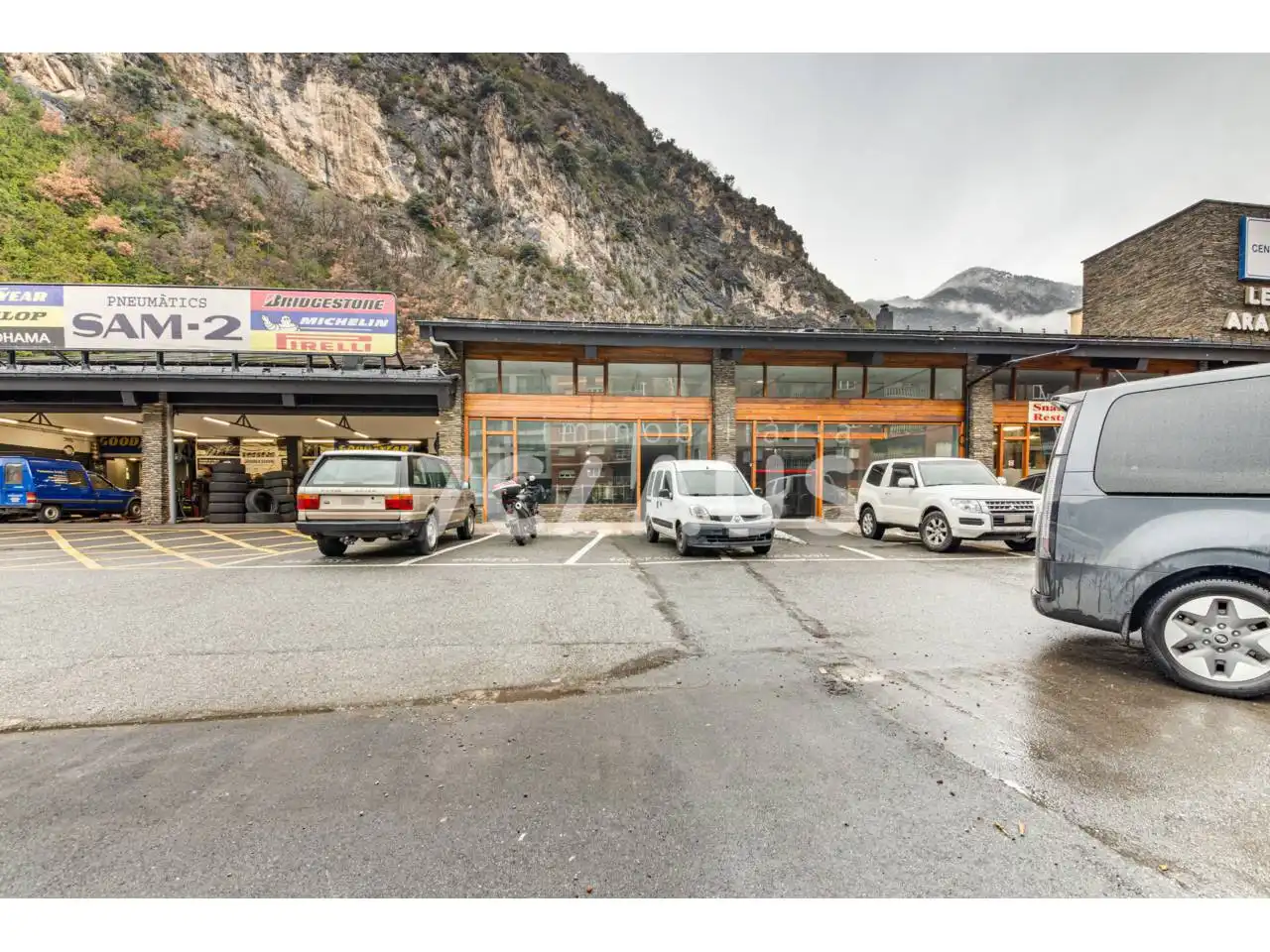 Local commercial à louer à Avenida Verge de Canolich -Les Arades s/n, imagen 22