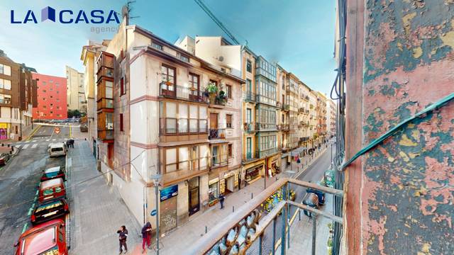 Piso en Venta en San Frantzisko Kalea en San Francisco