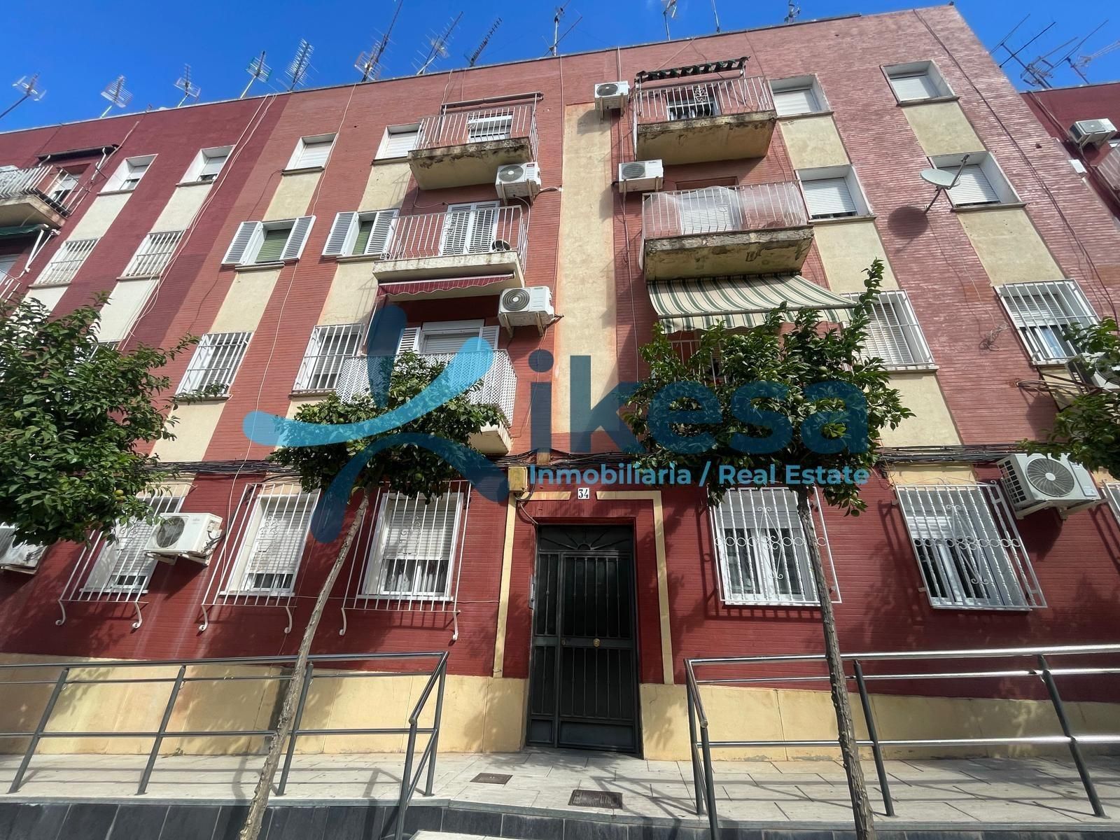 Vista exterior de Pis en venda en Linares