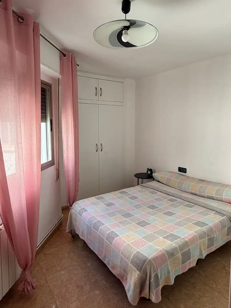 Habitación de Ático de alquiler en Sagunto / Sagunt con Terraza, Amueblado y Horno