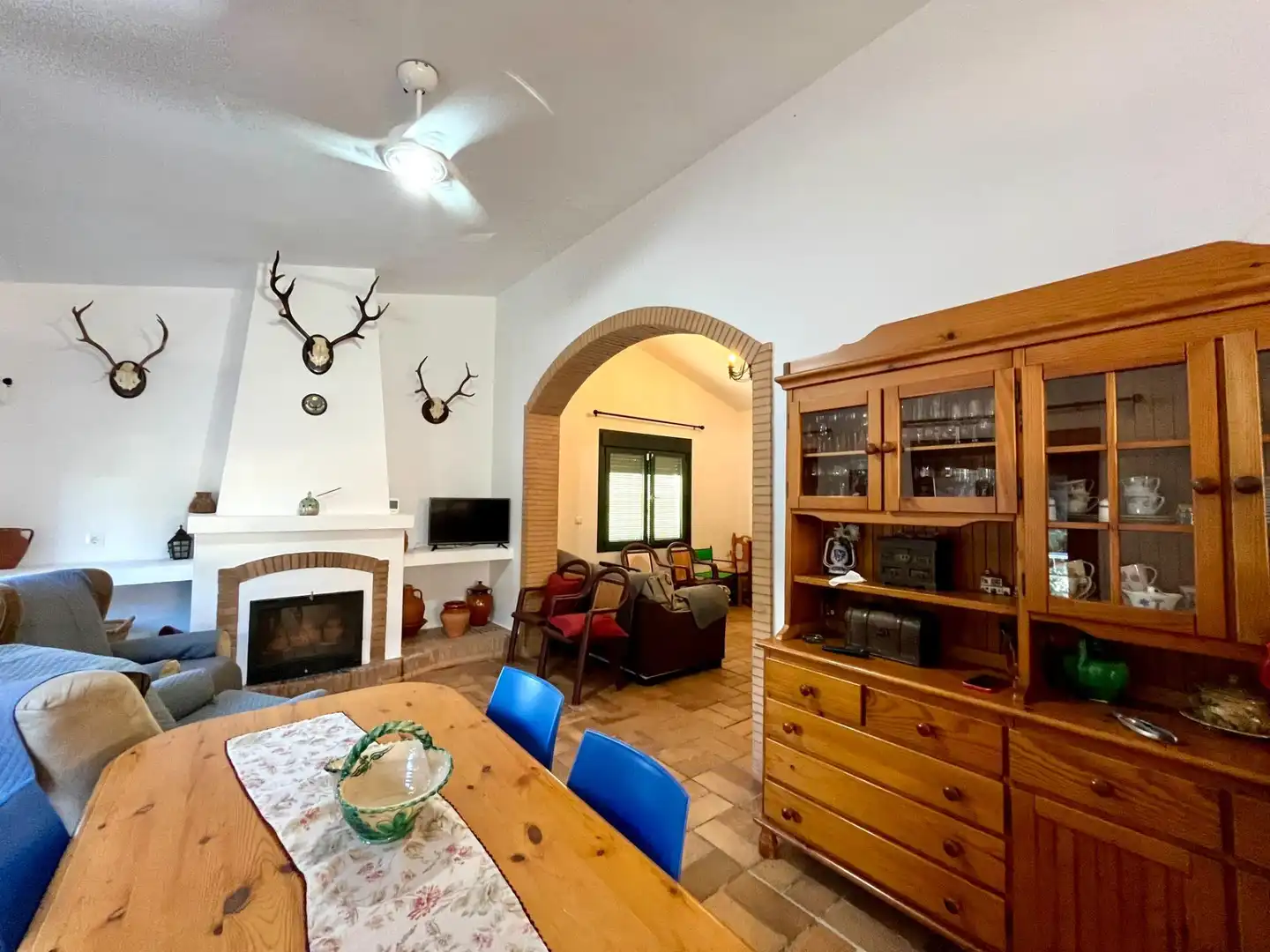 Sala de estar de Finca rústica en venta en Ayamonte con Jardín privado, Trastero y Piscina