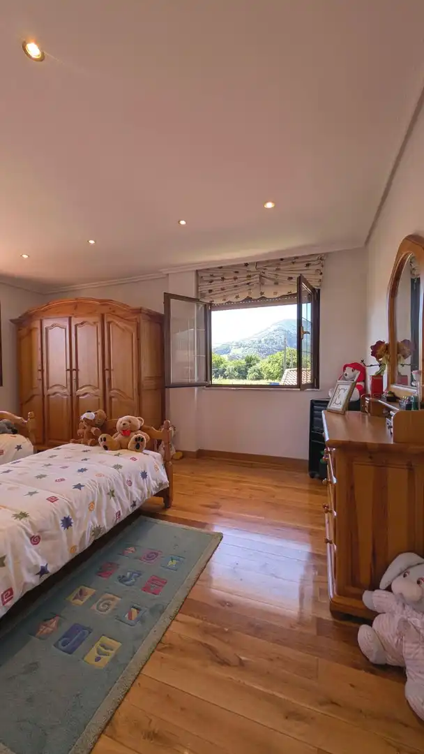 Bedroom of Houses for sale in Los Corrales de Buelna   with Heating, Private garden and Terrace
