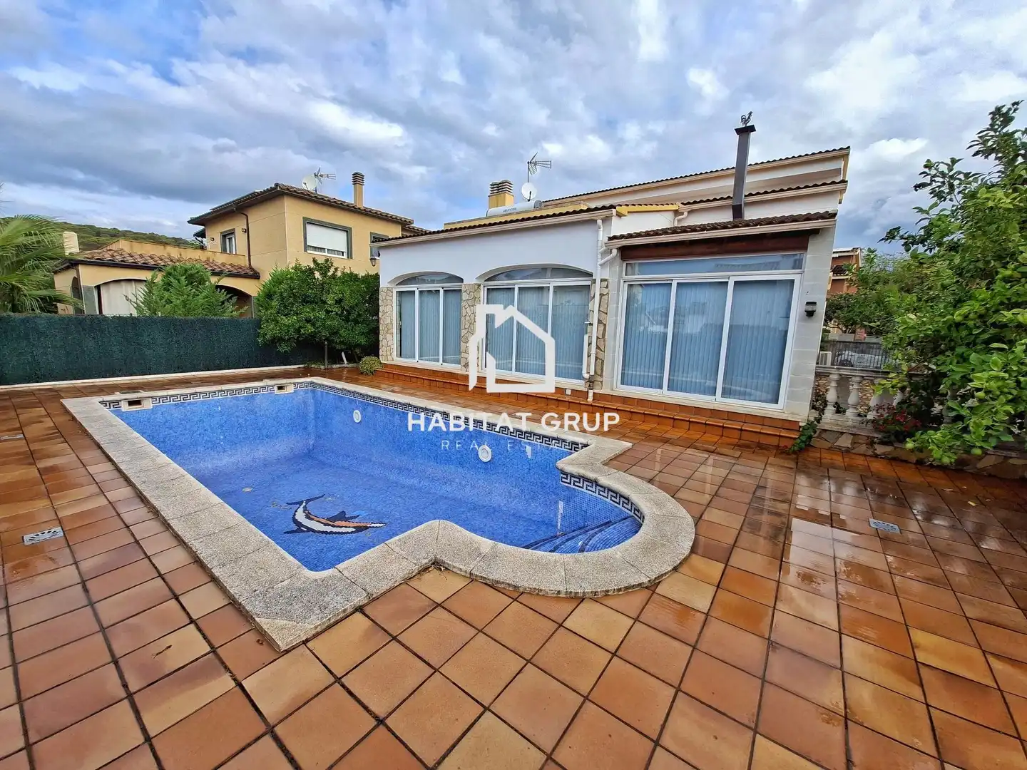 Casa con piscina en venta en Fenals