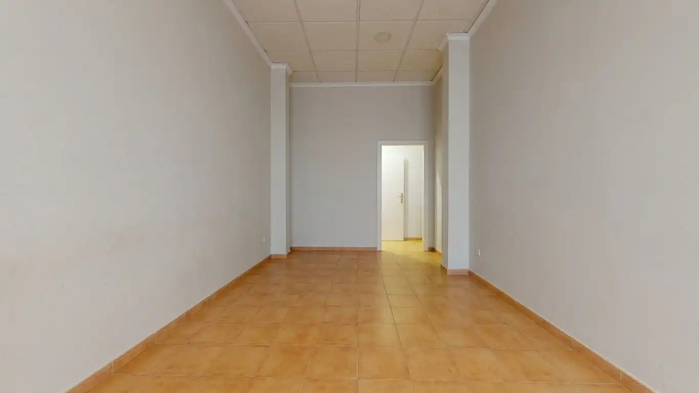 Gewerbefläche zum Verkauf in Carrer Pintor Gisbert, imagen 3