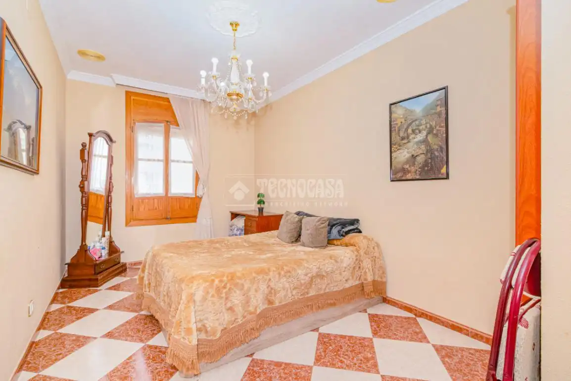 Habitación de Piso en venta en Lucena con Aire acondicionado, Amueblado y Balcón