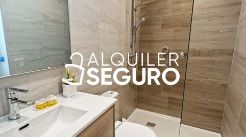 Foto 5 de Piso de alquiler en De la Cordillera de Cuera, San Diego, Madrid Capital